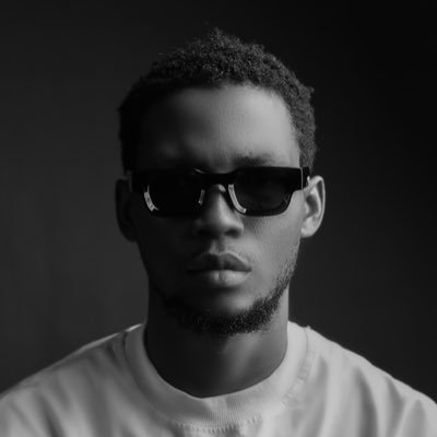 Onyiachikamso11's profile picture. Designer (Graphics/ UI/UX) | Brand Consultant @Dfconsultshq and @cn_multimedia | content creator @thesocialrealtr 🇨🇦