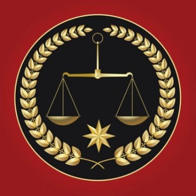 طالب قانون يسعى للعدالة، مؤمن بأن الكلمة الحق أقوى من السيف. المستقبل لي والحق سلاحي