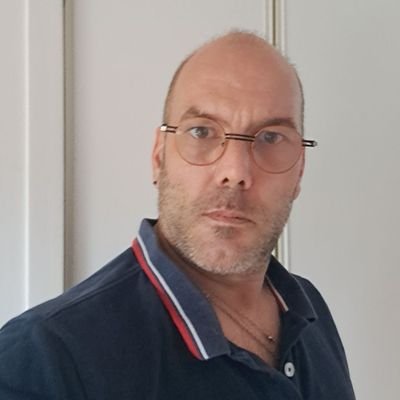 ClaudyJerome78's profile picture. Contre l'homophobie et contre les cons