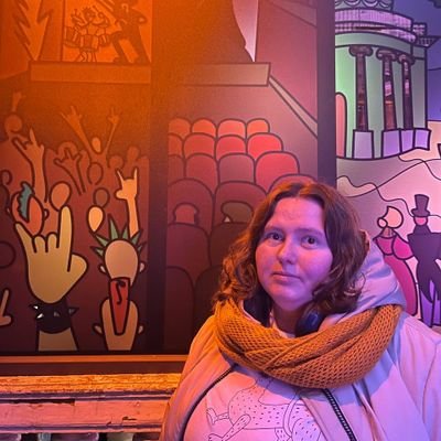 Miralisss's profile picture. Ёж в осеннем городе