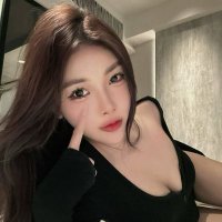 She is 性感 (@sheisonpage) 's Twitter Profile