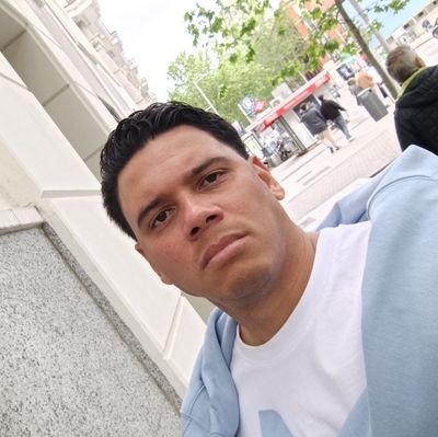 jusguel's profile picture. 