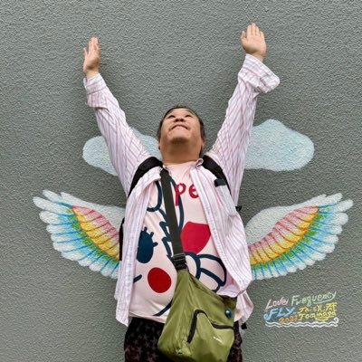 MC企画所属 神戸在住 太っていますが、細々と役者やってます。 関西を中心に舞台やTVや声の仕事を細々とやってます。プロレスと野球が好きで、最近はボードゲームや競馬にもハマってます、特撮やアニメも観ます。あと、相撲と落語も。焚火も好き。
