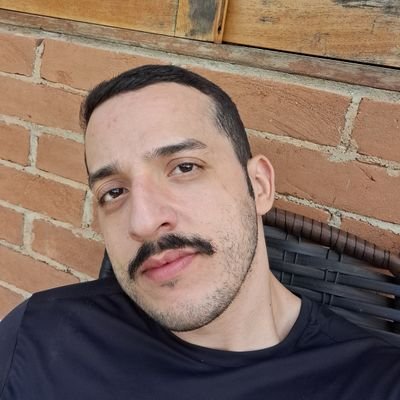 da pele para dentro eu constituo um Estado soberano. Futuro DELTA. Trilheiro. Um bom perdedor.