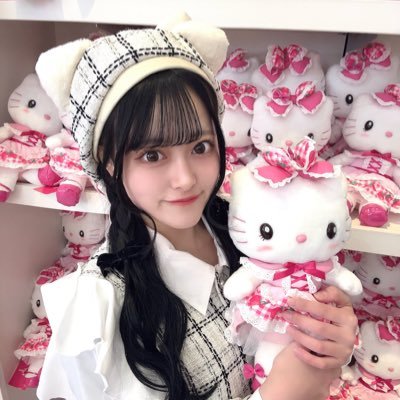 京都府出身の現役保育学生👶🏻 まるちゃんって呼んでね🌸 小学生の頃からアイドルが大好きで、現在はアイドル目指して頑張っています❕まるちゃんの夢、一緒に叶えてくれませんか💭