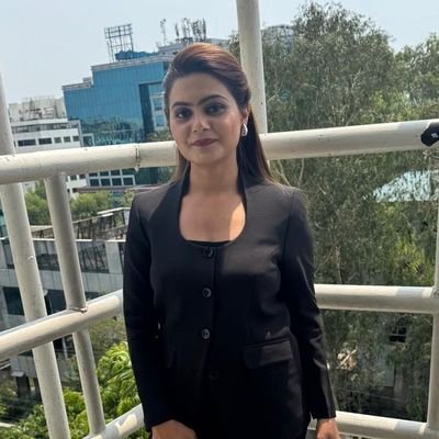 sadafsaifi75's profile picture. Anchor/Producer at @ZeeNews
 Ex- @TV9Bharatvarsh  @JantantraTv
Tweets and views are personal 🌸