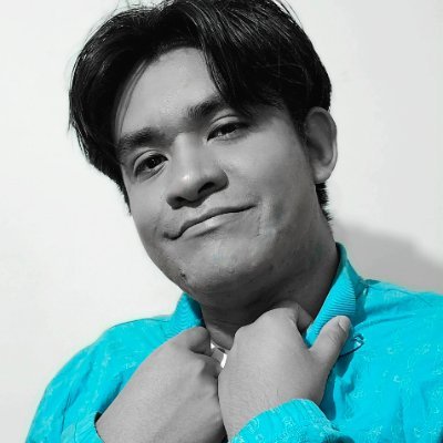 _victordzul's profile picture. UX Designer / Lifestyle / Vlog 🏳️‍🌈
Un 30ñero intentando sobrevivir.
✉️ Contacto: hola@victordzul.com