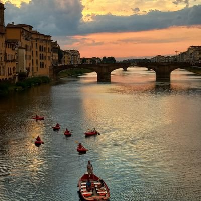 LeVentSeLeveCLK's profile picture. 