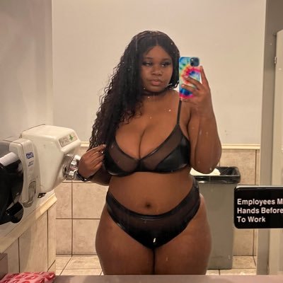 21+!! NSFW | unblock fee $ 100 | $10 dm fee | text me for meets and paid collabs | business # 312-919-6045