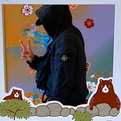 ストーンアイランド(STONEISLAND)が好きの一般人です。
歴史、技術、素材、創業者マッシモオスティ氏について興味がありますが、ファッションセンスはないので服のコーデについて質問しても黒で統一すれば良いと返します