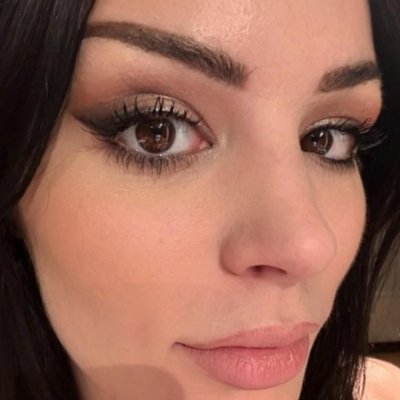 Signed to @MWCWEfed. Married to @HarlsStreams91. Toph Beifong stan account. Fallout fanatic. Autistic AF #Unbreakable #Mayhem #RockHearts #NoFearNoNegativity.