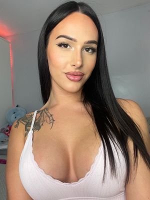 mistressgummi's profile picture. Trans-lovers, looking for a relationship,love to travel and fun 🏳️‍⚧️⚧️