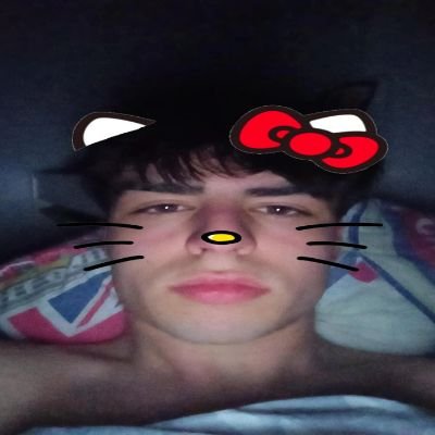 Padre de tres preciosas criaturas. Hugo, Oliver y Marta. aficionado del UD Ciempozuelos, amante del porno furry tengo 34 años desempleado y soy gay🏳️🌈👬
