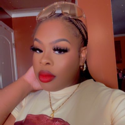 28✨ | CEO of Envy Lookz 👑🛍️ | Psalm 147:3💔🕊️