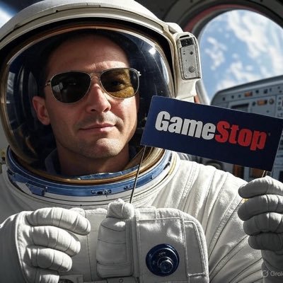 🇺🇸GOD BLESS AMERICA 🏴☠️NO financial advice .$GME #MOASS #ONLYTHEHUNG🦍🍌🟣💎✊🚀🌕🏴☠️.🇺🇸America Born 🇮🇹,✝️ God fearing❤️🔥 NO DMs please.
