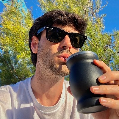 AgustinM80143's profile picture. Andaluz y amante de las tortillitas de camarones.

@jsachiclana_