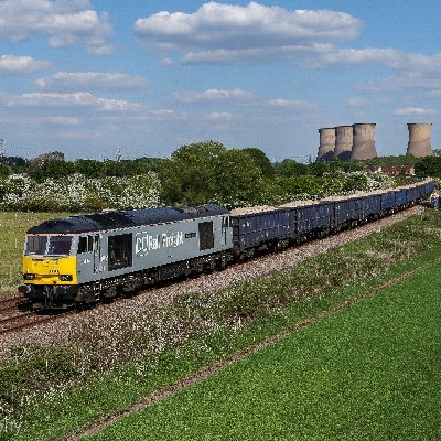 Train enthusiast, who has a passion for railway Photography.
Instagram: @dsb3_photography
Flickr: https://t.co/SEKweNPbcS…