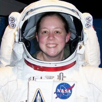 Elementary teacher...sci-fi geek...science nerd...math junkie...#TeamMallozzi…#WoT obsessed