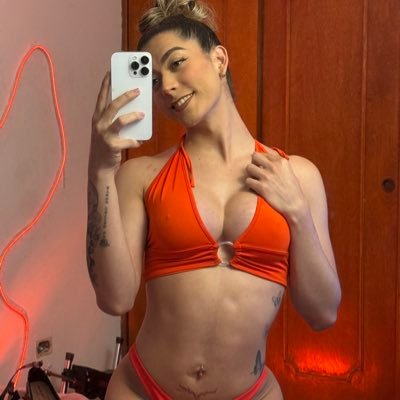 taylerofi_01's profile picture. https://t.co/zdLltUwosH