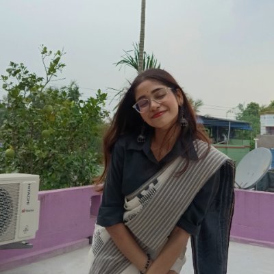 Snehaaaa1225's profile picture. Indolent who does nothing except thinking 'bout ARIJIT SINGH & SHREYA GHOSHAL all day long sticking to the bed.🫀
• Astrophile☄️
• Tiny Singer🎙️