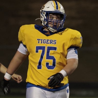 MPHS Football, Track| 6,1.5 265| OT|OG|C|DT| 3.9 GPA| Class of 2027| Follower of Christ ✝️ email:mulliscooper715@gmail.com 📲980-293-3253