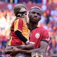 🇳🇬ᴏsɪ̇ᴍʜᴇɴ ⭐️⭐️🌟⭐️⭐️ (@secondosimhen) 's Twitter Profile