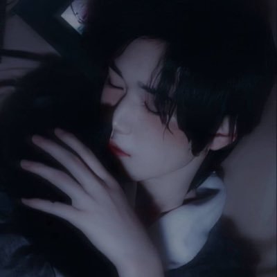 PllPraewa's profile picture. 