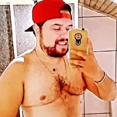 31 anos solteiro moro em Santa maria/ Porto Alegre/ Uruguiana ..