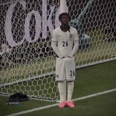 lloyydy's profile picture. 