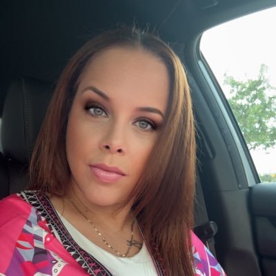 LGomez0610's profile picture. God, Sky-My💖My🌎