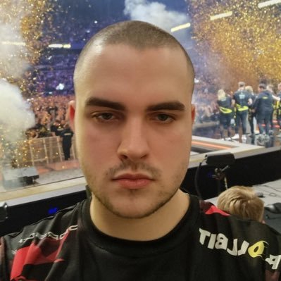 DeWiCSGO's profile picture. I only block pedophiles