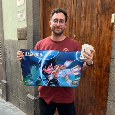 Disney Lorcana | Pokemon Professor lvl 1 | Genshin Impact player AR60 - 1550 / 1550 logros