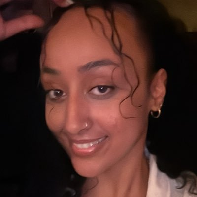 Bad bish with a degree. Texas raised. I’m good everywhere I go. 🇪🇹