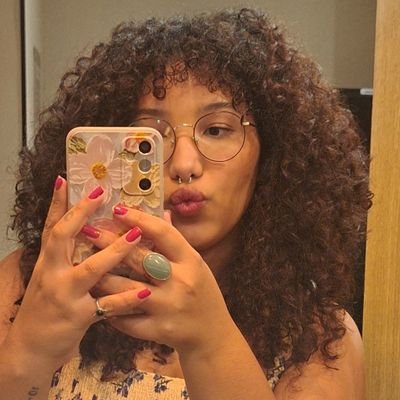 cruelcruxx's profile picture. i get eaten by the worms and weird fishes