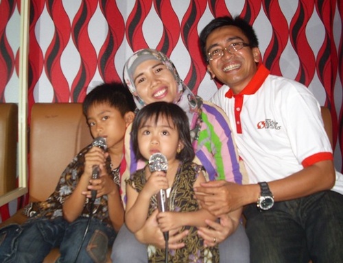 IRAWANDARWIS's profile picture. Koordinator IT Rehab Rekon Gempa Sumbar 2009, Koordinator IT Bantuan Rumah Tidak Layak Huni, SMP 1 Padang, SMA 3 Padang,