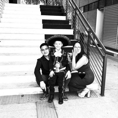 VianeySalmoran's profile picture. ✨✨✨✨