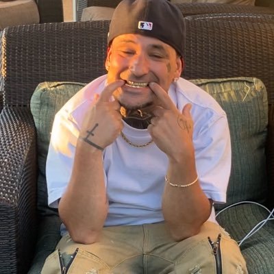 GerardBela12481's profile picture. 