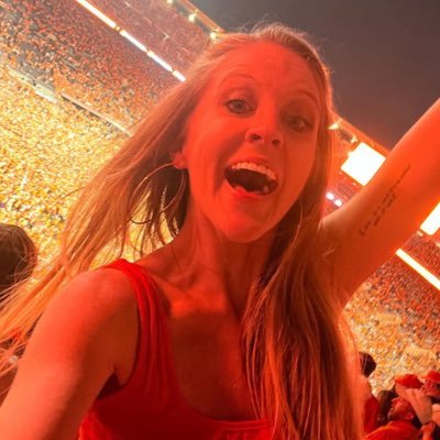 Nashville Native ⢠PR ⢠Dog Mom ⢠Avid Sneakerhead ⢠Lover of Vol Football šā¢ My opinions are my own, yāall.