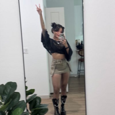 _hnnah's profile picture. Just my feelings