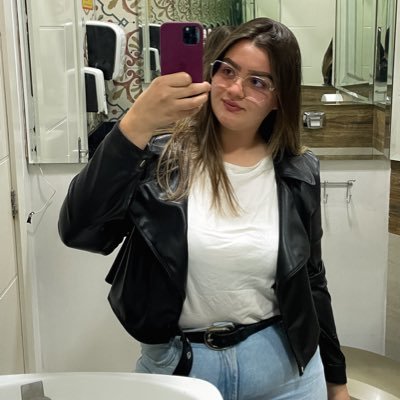 fotógrafa viciada em sertanejo e despreparada para a vida