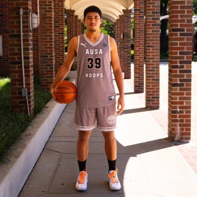 Combo Guard - PG/SG - 6’1 - Class Of 25’ - Perth Western Australia - Cockburn Cougars - Full Mixtapes/https://t.co/Yc10gelWIB