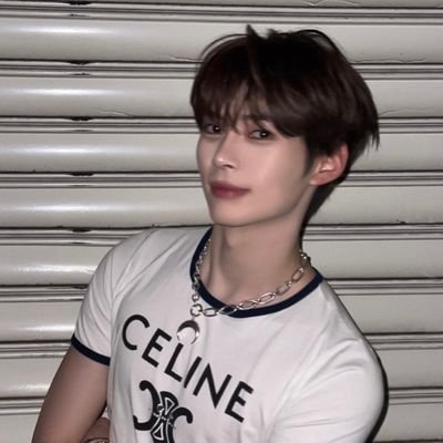 #⃟𝒓𝒐𝒍𝒆𝒑𝒍𝒂𝒚 ╱ 2001・The name is 성한빈 Leader of ZEROBASEONE.