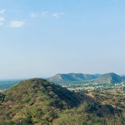 KARAMJE37070296's profile picture. 