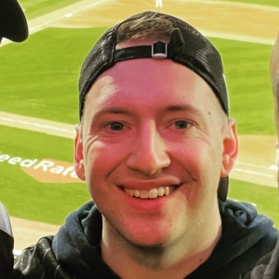WIU θΧ Alum 18’20’ / Chicago Sports Enthusiast / Back the Blue / Never Forget / HOST of @BlackOutShowCHI on The Guillen Grid⚾️