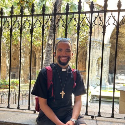 Princeton ‘23 | Lifelong Michigander | PCUSA Minister & Historian in @DETPRES | High Church Presbyterian | SDG 17 | I walk to work | he/him