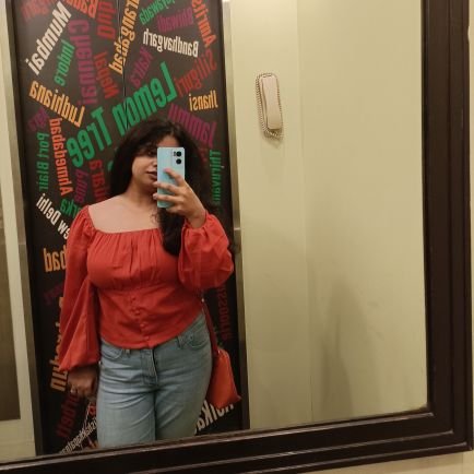 Desi EXO-L who respects all groups and artists💙
Casual listener of BTS, NCT, MAMAMOO and so on.
Let's be moots! 😊
she/her
24