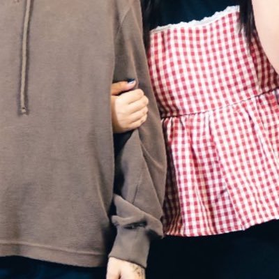 luv you to the Saturn and back — @jeffsatur⠀⠀⠀⠀ ⠀⠀⠀⠀ always meow meow you — @bbenlk