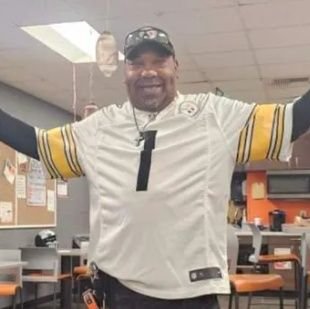 Help Get Robert home for cancer treatment and care. https://t.co/RglyDogepX, no donations is no matter how it is.