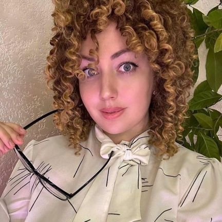 She/Her | Love Hiking | Fitness | Music lover | Ain't Take shit | WWE Lover