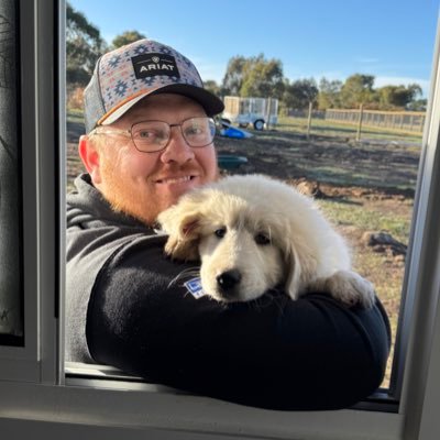 🐑 Hobby Farmer& Outdoor Adventures | 🎖️Veteran
🐔 Animals, bees & farm projects
✉️ Email: robrambell@gmail.com